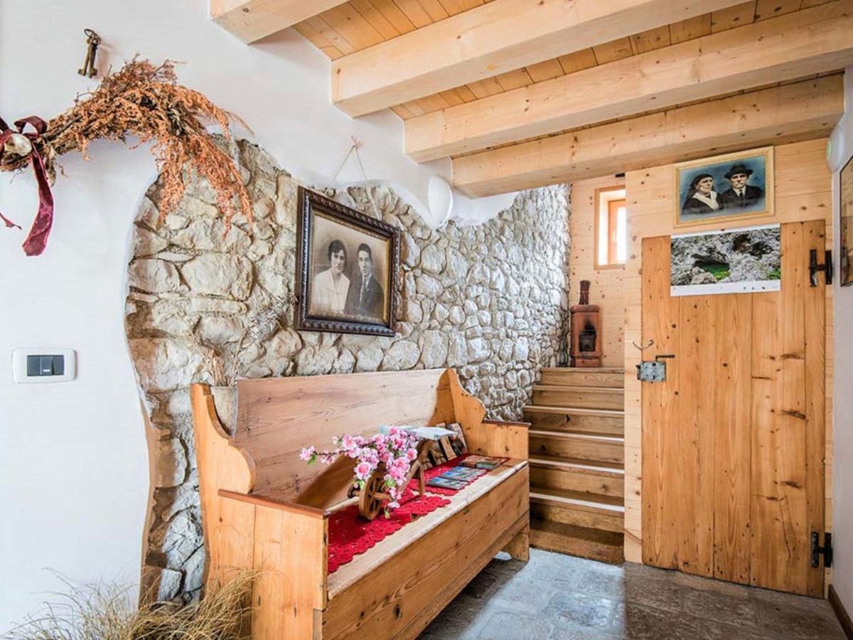 Apartment Albergo Diffuso - Cjasa Ustin-3 By Interhome Барчис Экстерьер фото